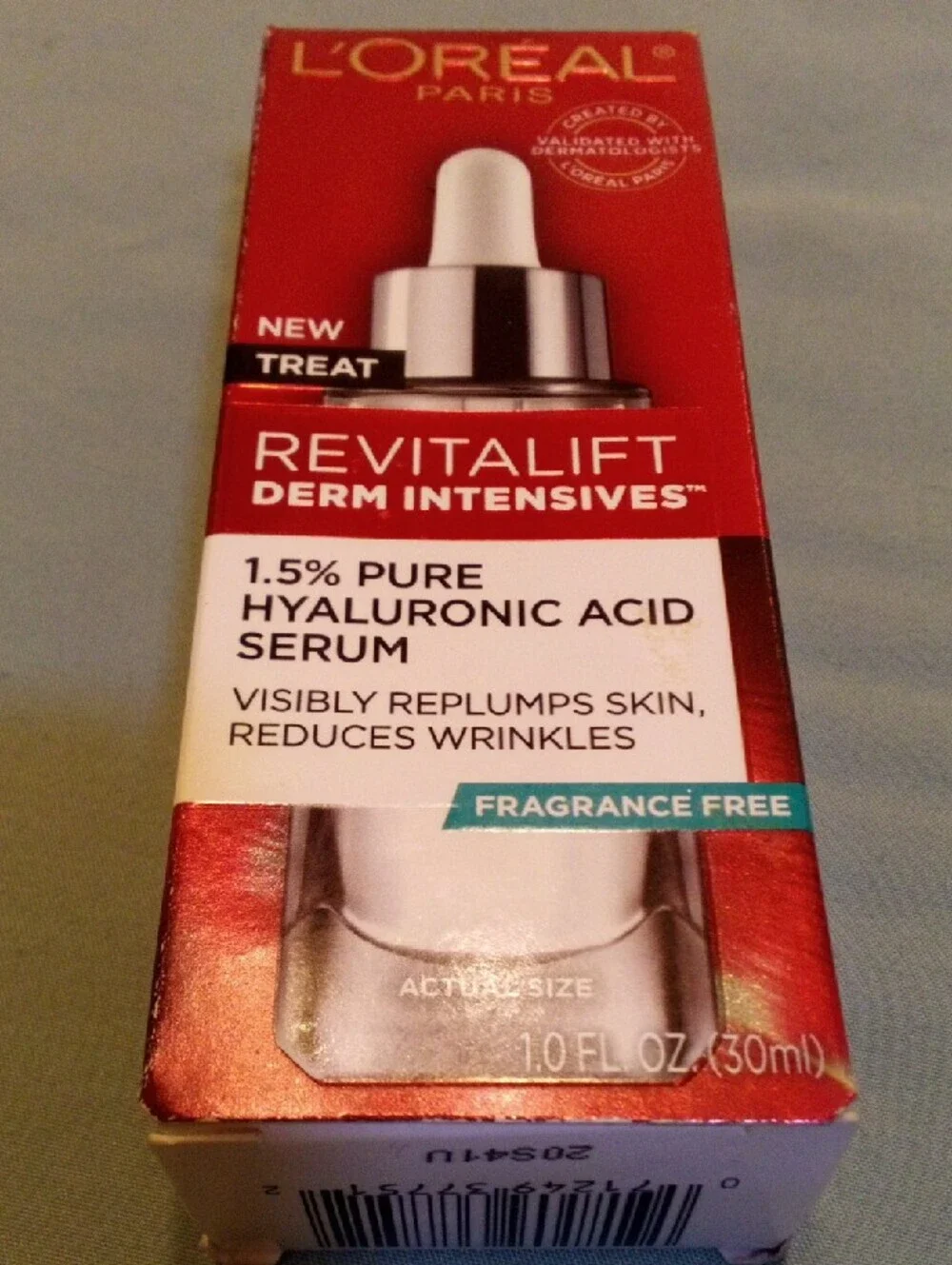 L'Oreal Revitalift Derm Intensives Hyaluronic Acid Serum - Red